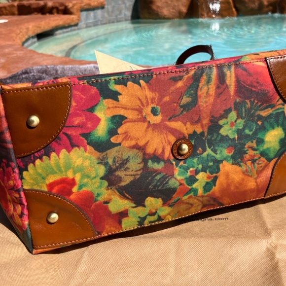 Gorgeous Patricia Nash SORLANA Floral Travel Tote Multi Print New with Tags - Picture 6 of 10